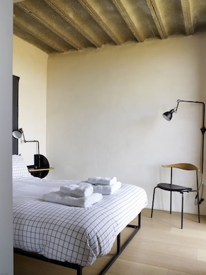 3 dormitorios, tabla de planchar con plancha, wifi y ropa de cama