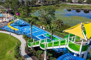 Children’s area - 5 Bed 4 Bath Luxury Home Heated Pool Spa & Home Theater 2 Miles to Theme Park! (Kissimmee)