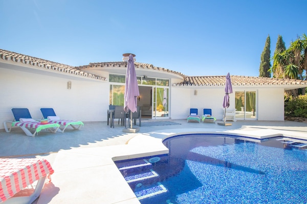 Wonderful villa with pool