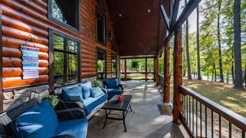 Terassi/patio