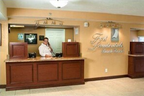 Lobby - 1 BR Condo 1406L - 2 blocks off beach with great Ocean and Intercoastal Views. (Fort Lauderdale)