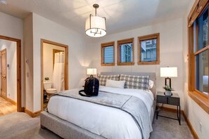 3 bedrooms, iron/ironing board, WiFi, bed sheets - Abode at Winter Mooring, private hot tub, iconic Old Town location (Park City)