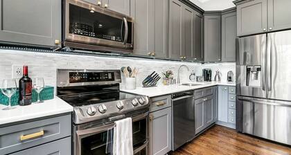 Yourcation® Awaits in Majestic Mountain Home!