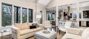 Yourcation® Awaits in Majestic Mountain Home!