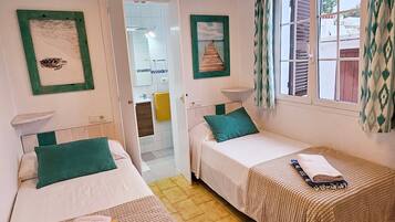 3 camere, ferro/asse da stiro, Wi-Fi gratuito, lenzuola