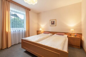 1 bedroom, free WiFi, bed sheets, wheelchair access - Apartment '2 Vikoler' with Panoramic View of the Schlern, Wi-Fi, Garden & Balcony (Voels am Schlern)