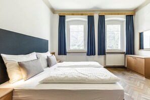 3 camere, ferro/asse da stiro, Wi-Fi gratuito, lenzuola