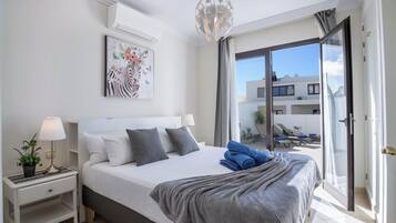 4 makuuhuonetta, silitysrauta/-lauta, ilmainen Wi-Fi, vuodevaatteet