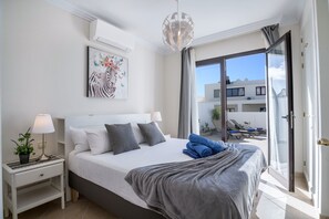 4 habitaciones, tabla de planchar con plancha y wifi gratis 