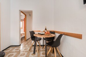 Dining - Holiday Home ‘Casa Tía Julia’ close to the Beach with Wi-Fi & Terraces (Santa Cruz de Tenerife)