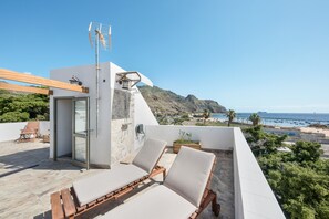 Terrace/patio - Holiday Apartment "Casa Julia 2" with Sea View, Air Conditioning & Terraces (Santa Cruz de Tenerife)