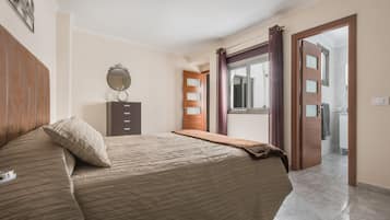 2 habitaciones, tabla de planchar con plancha y wifi gratis