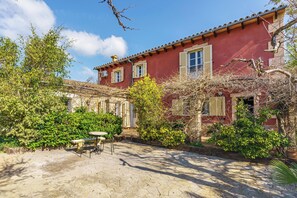 Exterior - Villa “Ca Ses Nines” with Mountain View, Pool, Wi-Fi, A/C, Terrace & Garden (Puerto de Andratx)