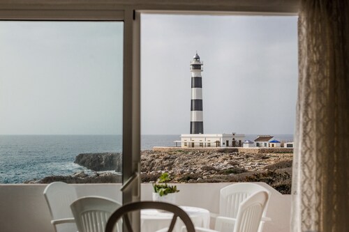 Holiday Apartment El Faro 8 with Sea View, Wi-Fi, Terrace & Shared Pool