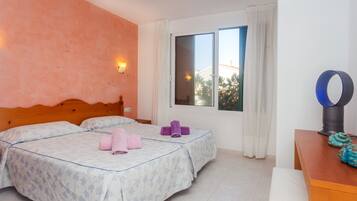 2 sovrum, strykjärn/strykbräda, gratis wi-fi och sängkläder