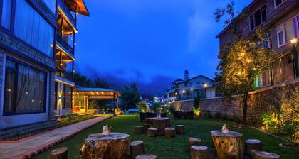 WoodRock Hotel Manali