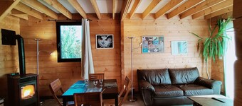 Cozy cottage by the lake oriental near Troyes