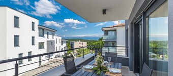 Apartment LAGANINI II with shared pool