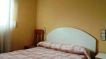 1 habitación y ropa de cama