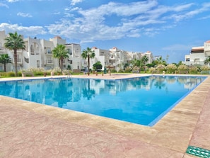 Leilighet | Basseng | Utendørsbasseng