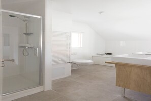 Bathtub