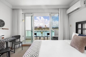 Iron/ironing board, travel cot, WiFi, bed sheets