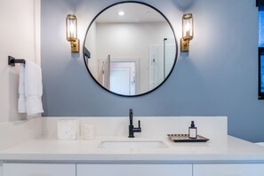 シャワー、レインフォールシャワー、ヘアドライヤー