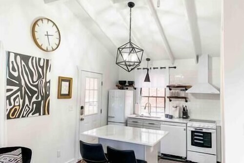 Mountain Retreat: Virginia Foothills