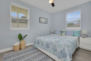 3 bedrooms, iron/ironing board, WiFi, bed sheets