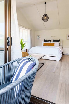 1 slaapkamer, een strijkplank/strijkijzer, wifi, beddengoed