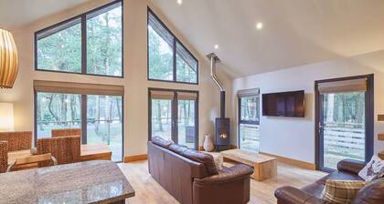 Host & Stay | Simon Howe Lodge