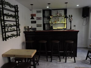 Bar (en la propiedad)