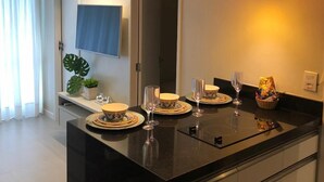 Deluxe-huoneisto | 2 makuuhuonetta, ilmainen Wi-Fi, yksilöllisesti sisustettu