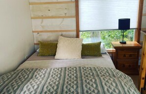 1 bedroom, WiFi, bed sheets - Tiny House Nestled Between Meaford & Thornbury (Meaford)