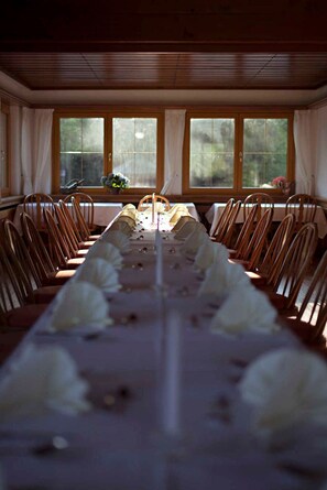 Banquet hall