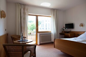 1 chambre, bureau, Wi-Fi, draps fournis