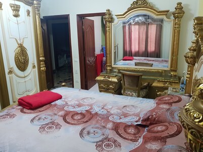 apartmint in beverly hills