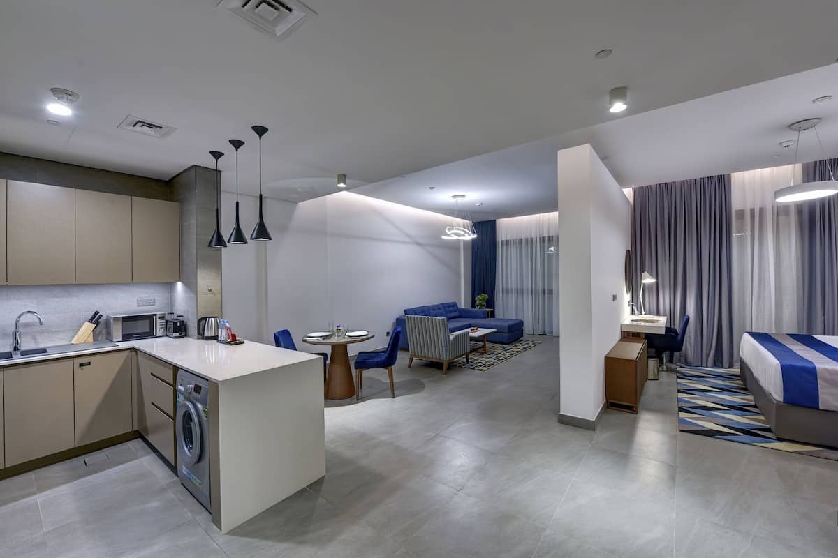 Memory-foam beds, in-room safe, individually decorated