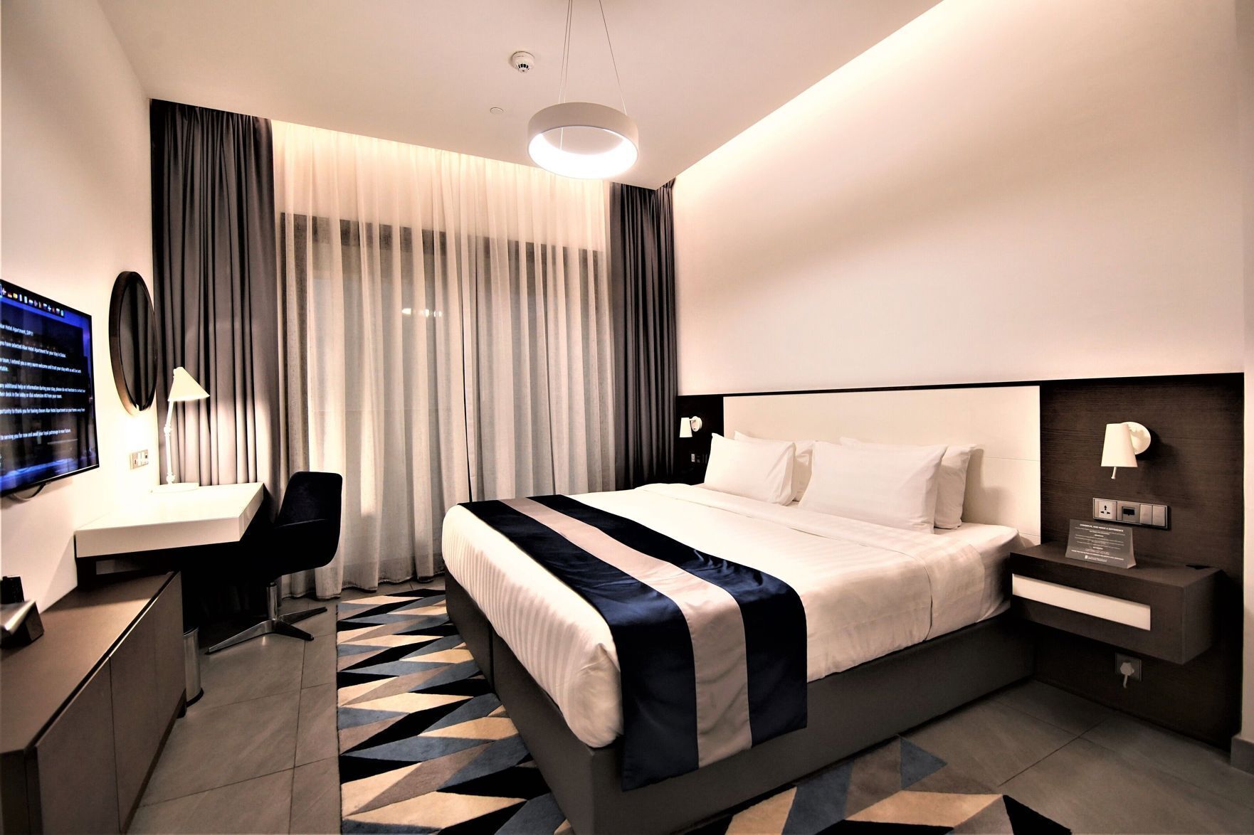 Memory-foam beds, in-room safe, individually decorated