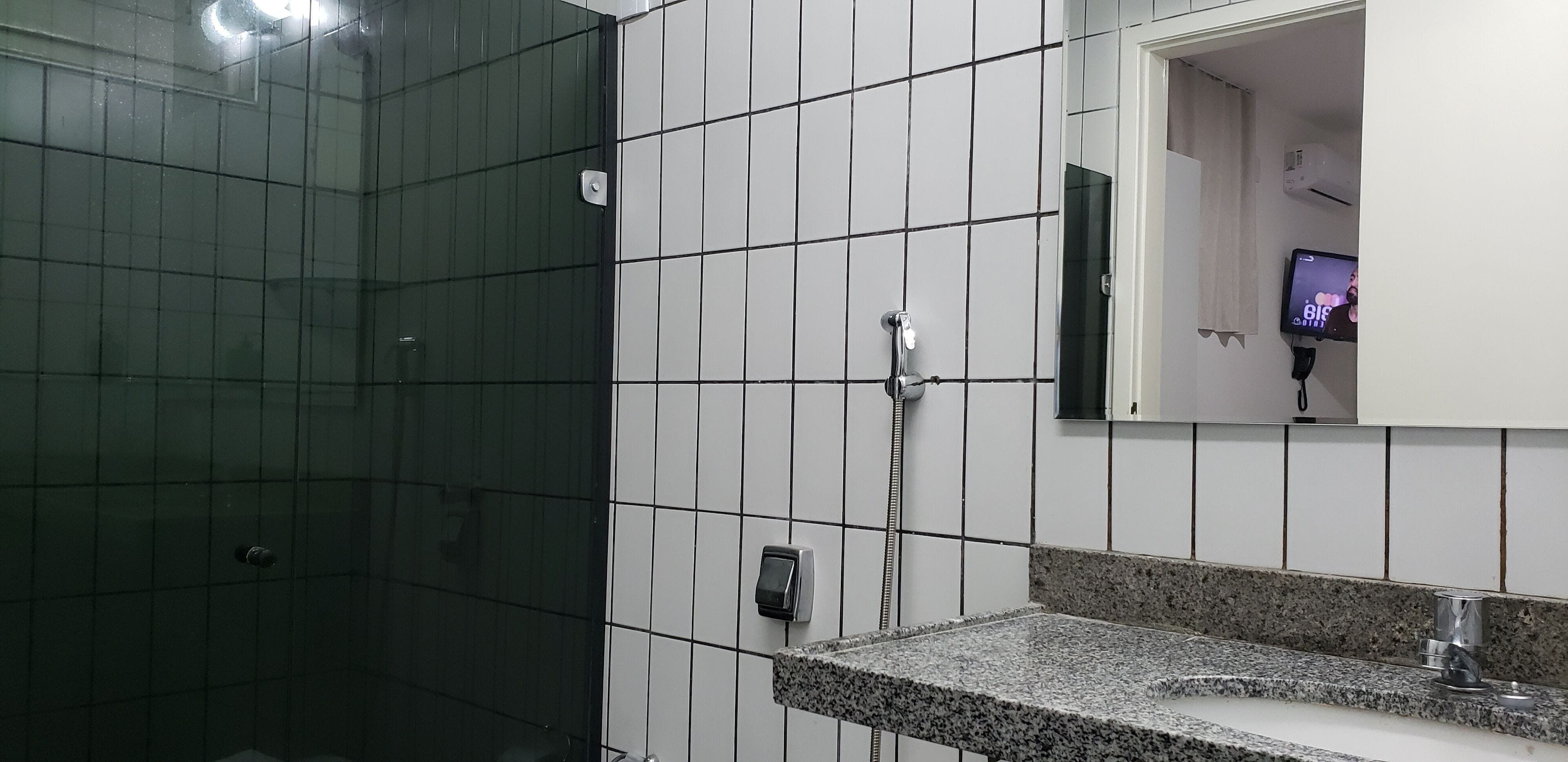 family room, 2 bedrooms | bathroom | towels, soap, toilet paper