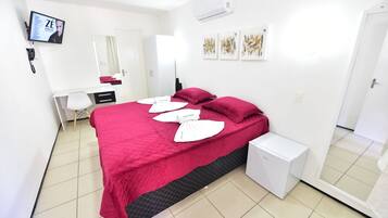 Premium bedding, down comforters, minibar, individually decorated