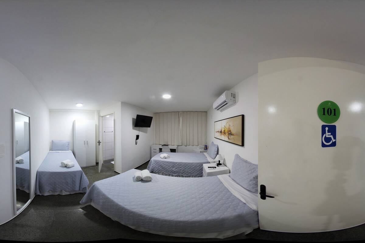 standard triple room | accessible bathroom