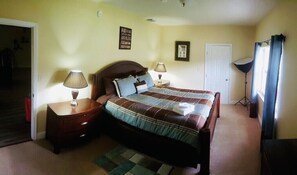 2 chambres, fer et planche à repasser, Wi-Fi gratuit, draps fournis