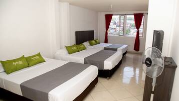 Ropa de cama hipoalergénica y escritorio