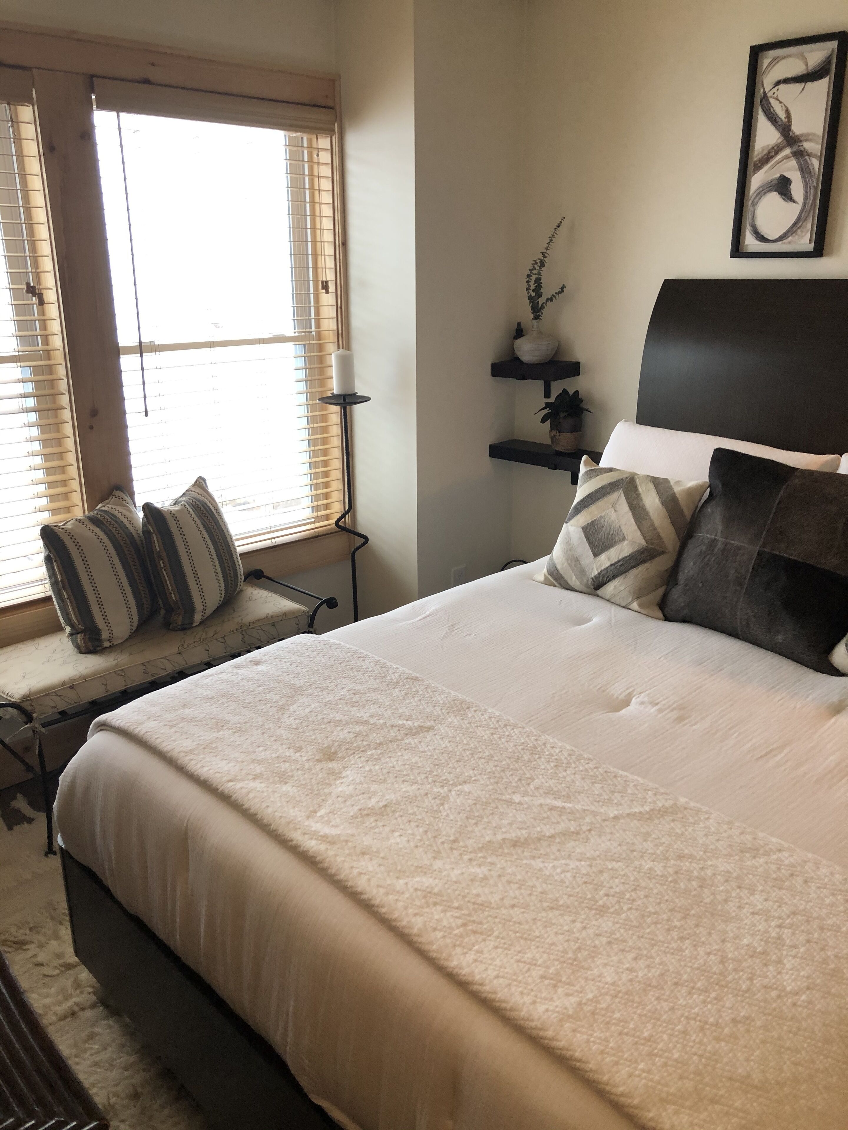 2 bedrooms, desk, iron/ironing board, free WiFi