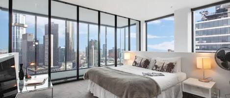 2 bedrooms, desk, iron/ironing board, WiFi