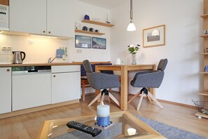 Fridge, microwave, dishwasher, coffee/tea maker - Haffblick Whg. Ha03, Deutschland (Ostseebad Boltenhagen)