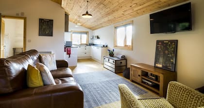 Fern Lodge - 2 Bedroom Log Cabin - Saint Florence