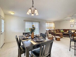 Dining - The Villages Lifestyle, Steps Away From Lake Sumter Square (The Villages)