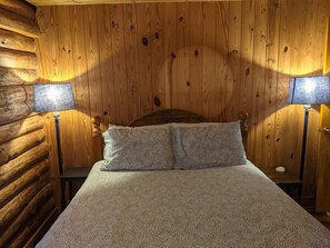2 bedrooms, desk, free WiFi, bed sheets